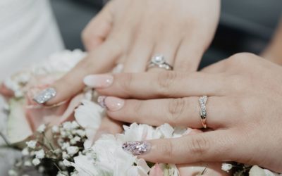 5 Tips for Perfect DIY Wedding Nails
